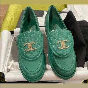 NIB Chanel Quilted Tab Turnlock Loafers